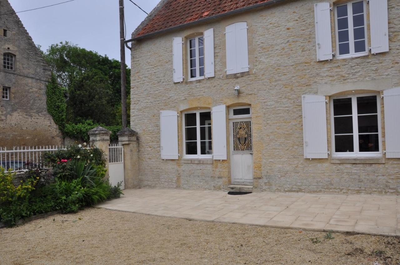 Le Petit Clos Du Bessin Longues-sur-Mer Екстериор снимка